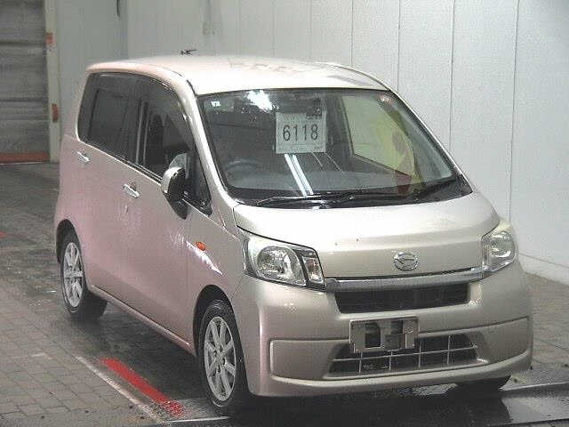 DAIHATSU MOVE — фото