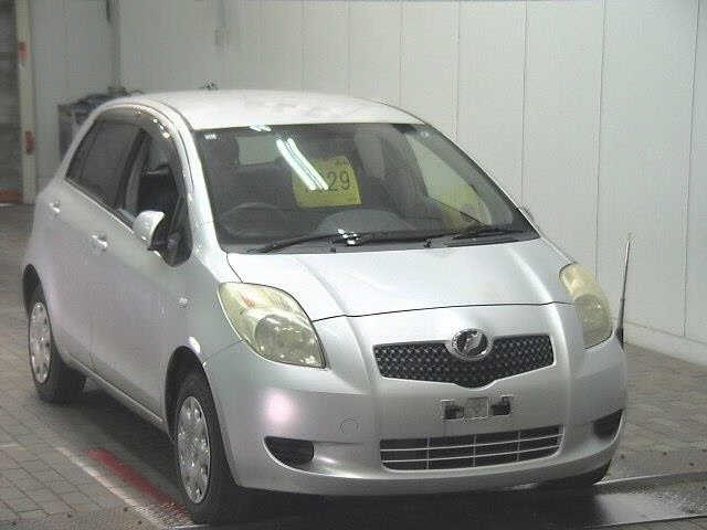 TOYOTA VITZ