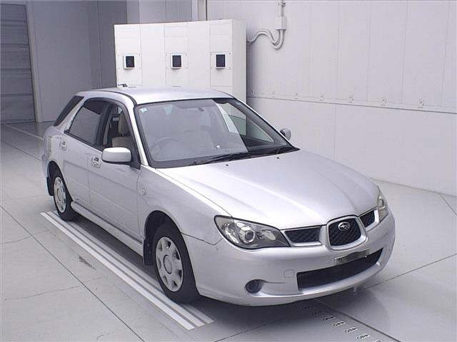 SUBARU IMPREZA — фото