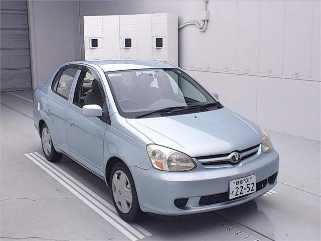 TOYOTA PLATZ