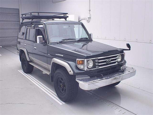 TOYOTA LAND CRUISER