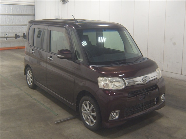 DAIHATSU TANTO — фото