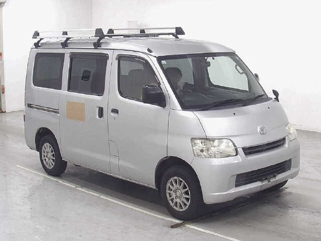 TOYOTA LITE ACE VAN