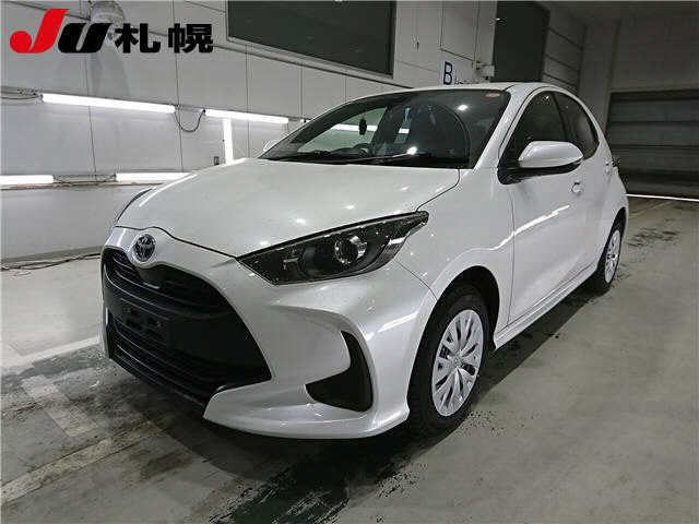 TOYOTA YARIS — фото