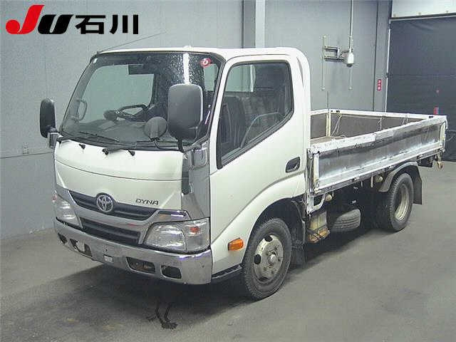 TOYOTA DYNA