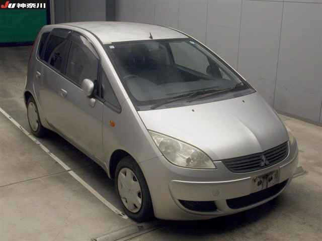 MITSUBISHI COLT — фото
