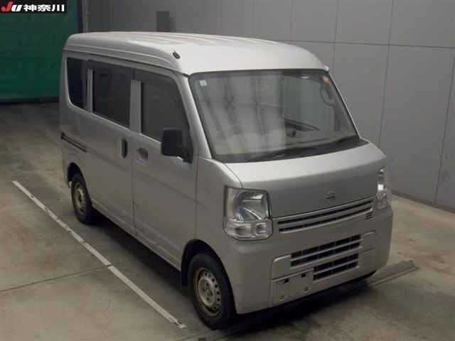 NISSAN CLIPPER VAN