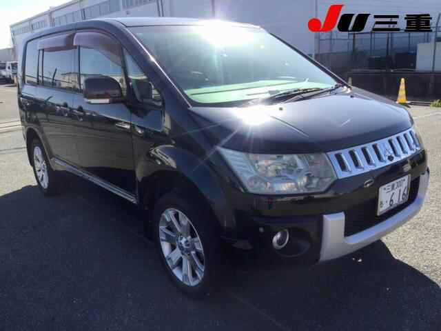 MITSUBISHI DELICA D5