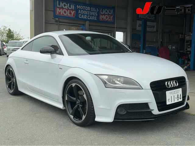AUDI TT