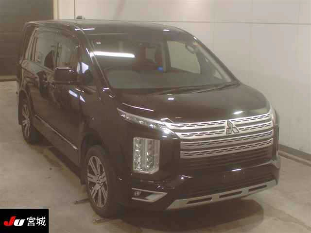 MITSUBISHI DELICA D5