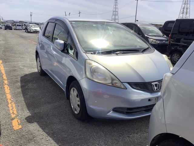 HONDA FIT — фото