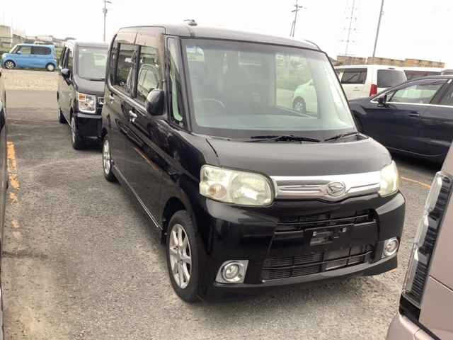 DAIHATSU TANTO — фото