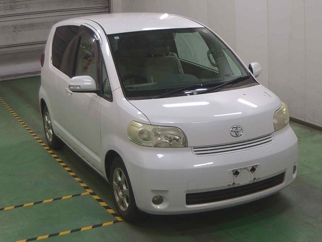 TOYOTA PORTE — фото