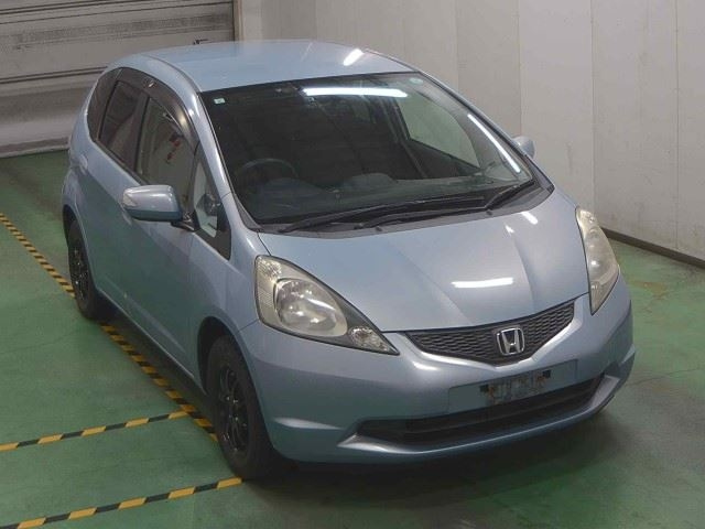 HONDA FIT — фото