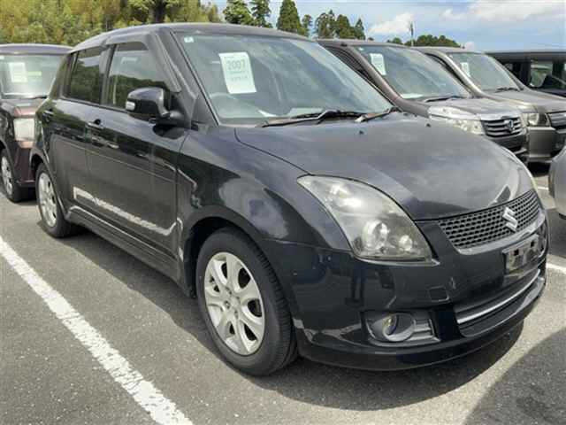 SUZUKI SWIFT — фото