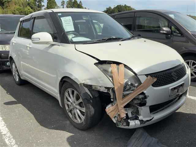 SUZUKI SWIFT — фото