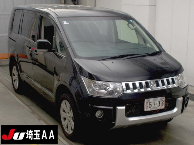 MITSUBISHI DELICA — фото