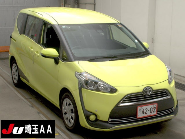 TOYOTA SIENTA — фото