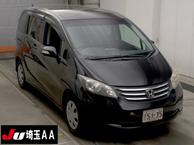 HONDA FREED — фото