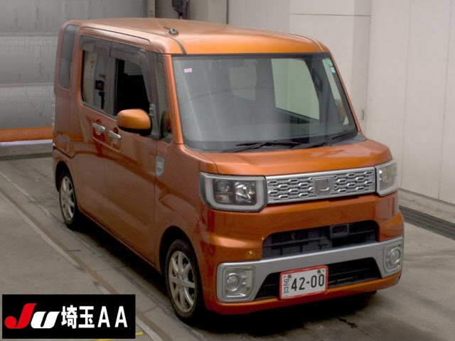 DAIHATSU WAKE — фото