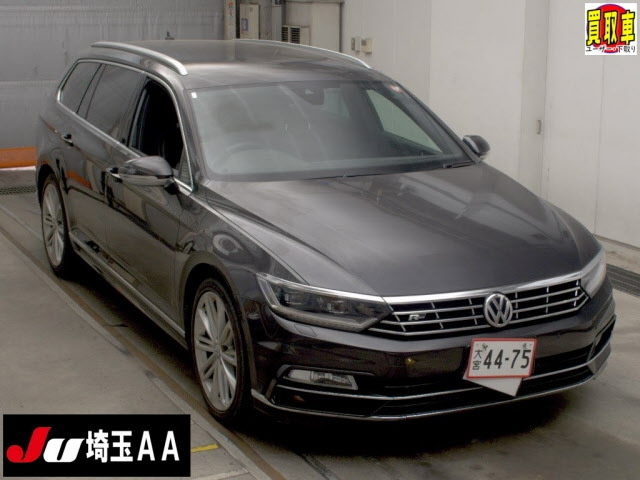 VOLKSWAGEN PASSAT — фото