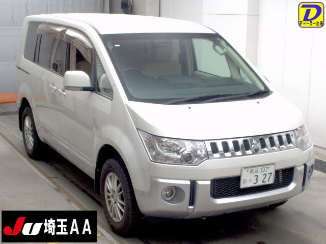 MITSUBISHI DELICA D5