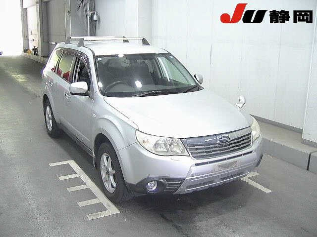 SUBARU FORESTER — фото