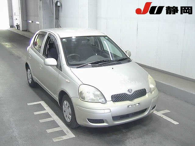 TOYOTA VITZ — фото