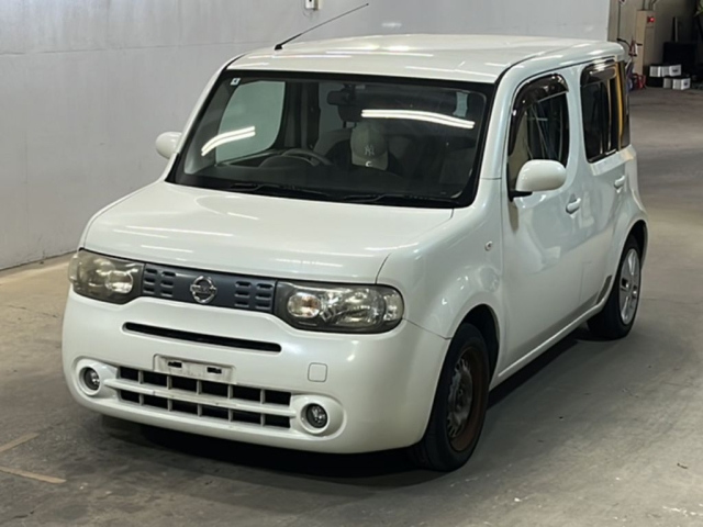 NISSAN CUBE — фото