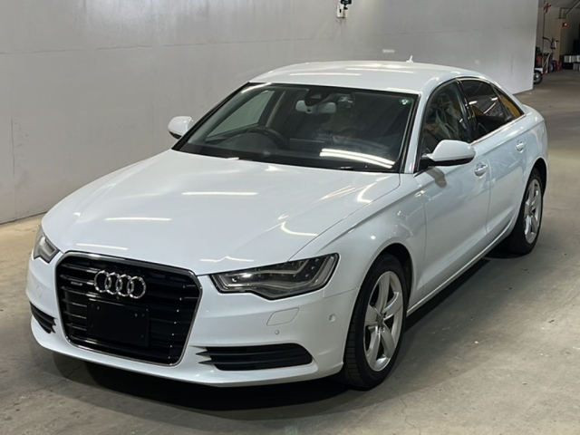 AUDI A6 — фото