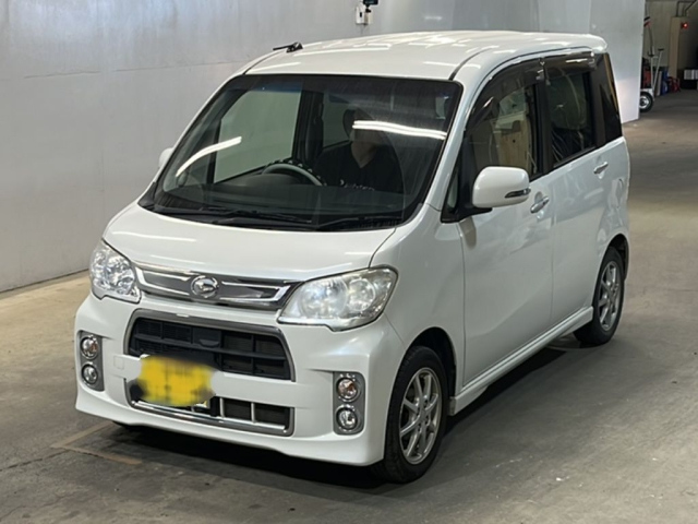 DAIHATSU TANTO — фото
