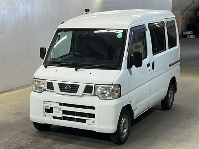 NISSAN CLIPPER — фото