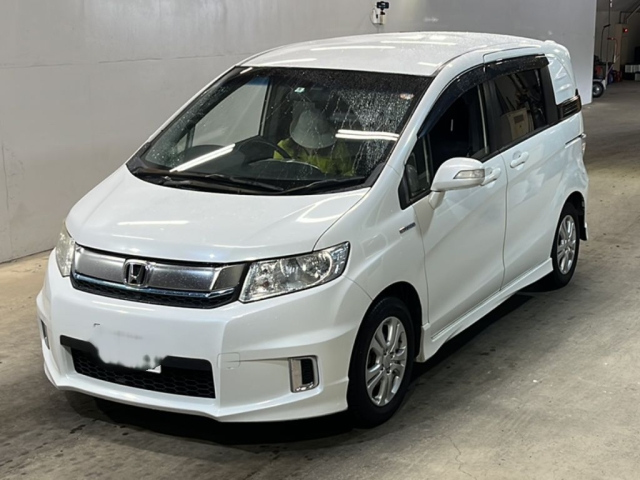 HONDA FREED SPIKE