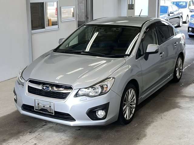 SUBARU IMPREZA — фото