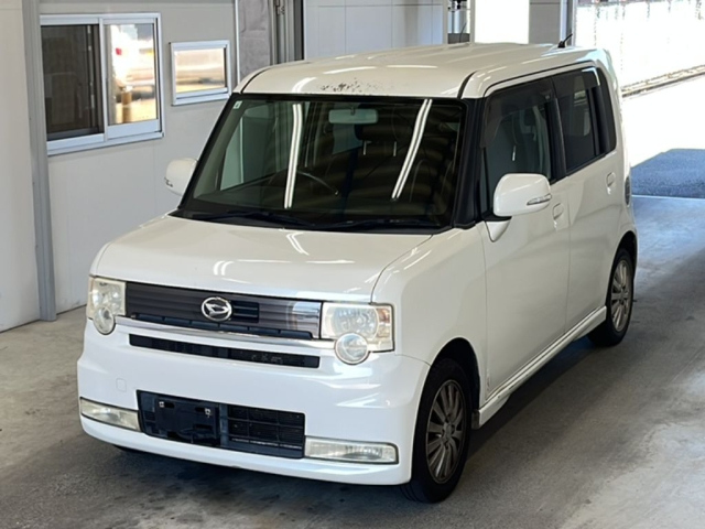 DAIHATSU MOVE — фото