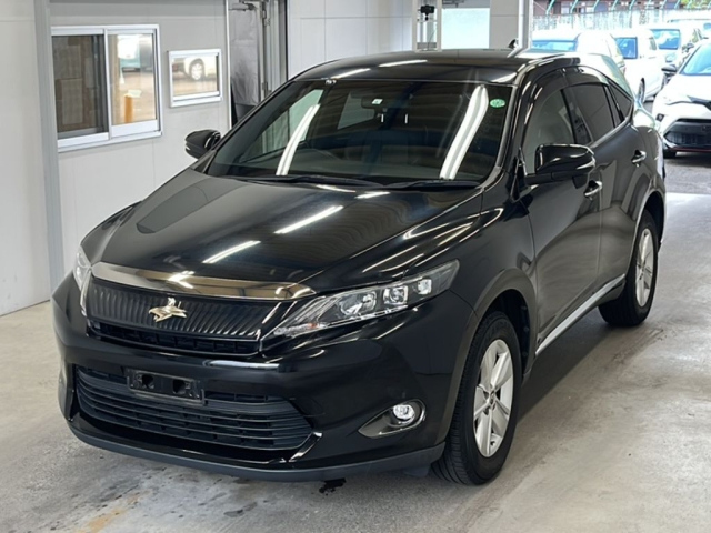 TOYOTA HARRIER — фото