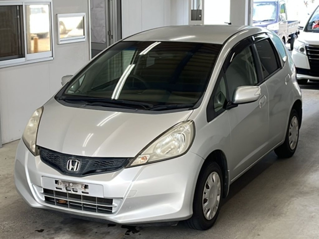 HONDA FIT — фото