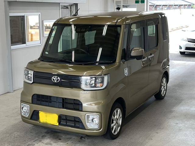 TOYOTA PIXIS MEGA