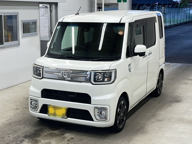 DAIHATSU WAKE