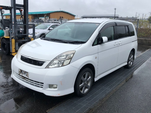 TOYOTA ISIS