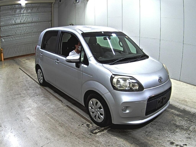 TOYOTA PORTE — фото