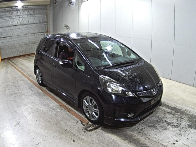 HONDA FIT — фото