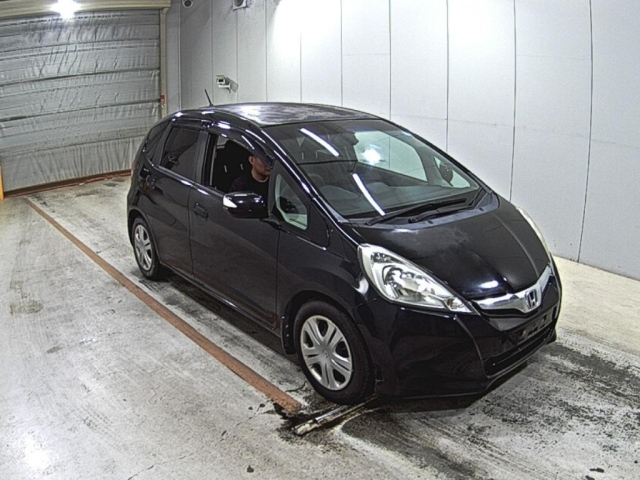 HONDA FIT — фото
