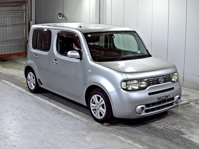 NISSAN CUBE — фото