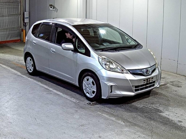 HONDA FIT — фото