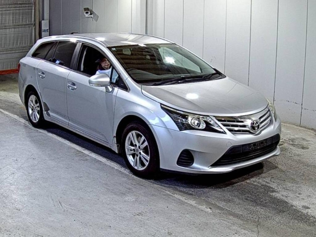 TOYOTA AVENSIS WAGON