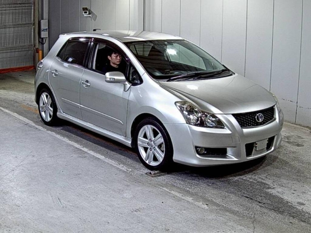 TOYOTA BLADE