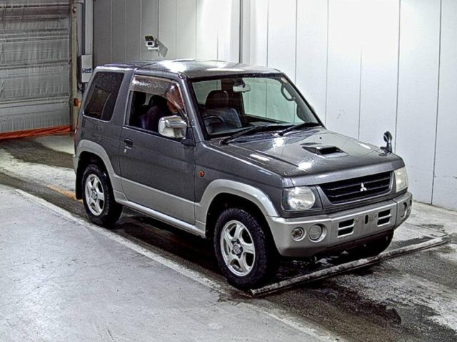 MITSUBISHI PAJERO MINI