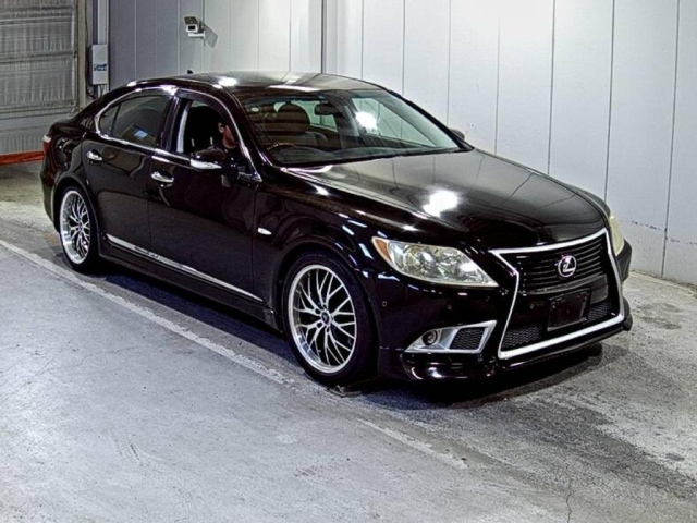 LEXUS LS