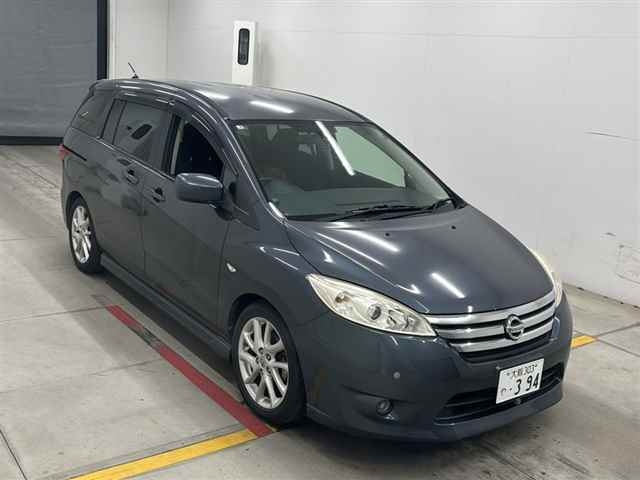 NISSAN LAFESTA — фото